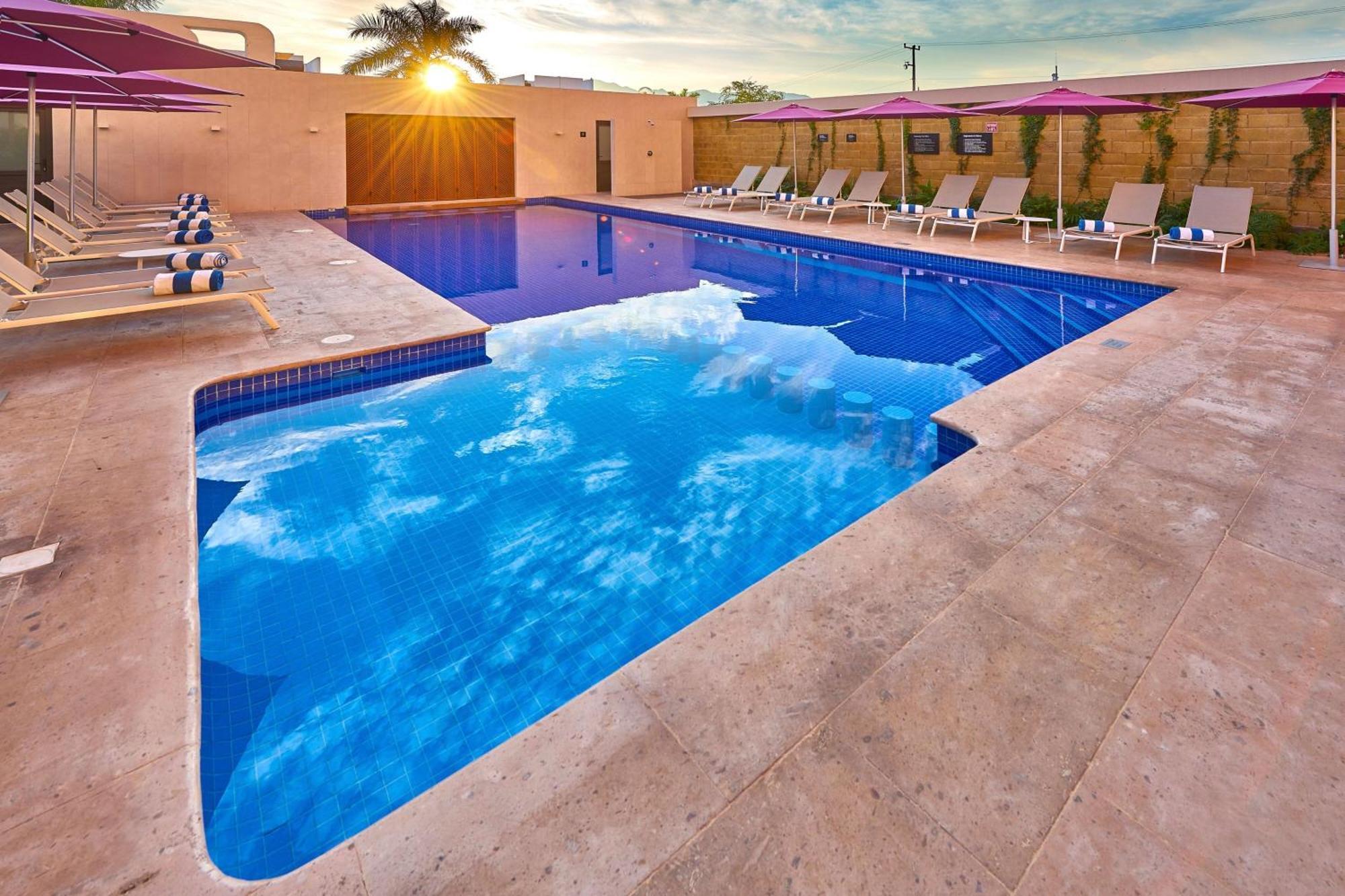City Express Plus By Marriott Puerto Vallarta Extérieur photo