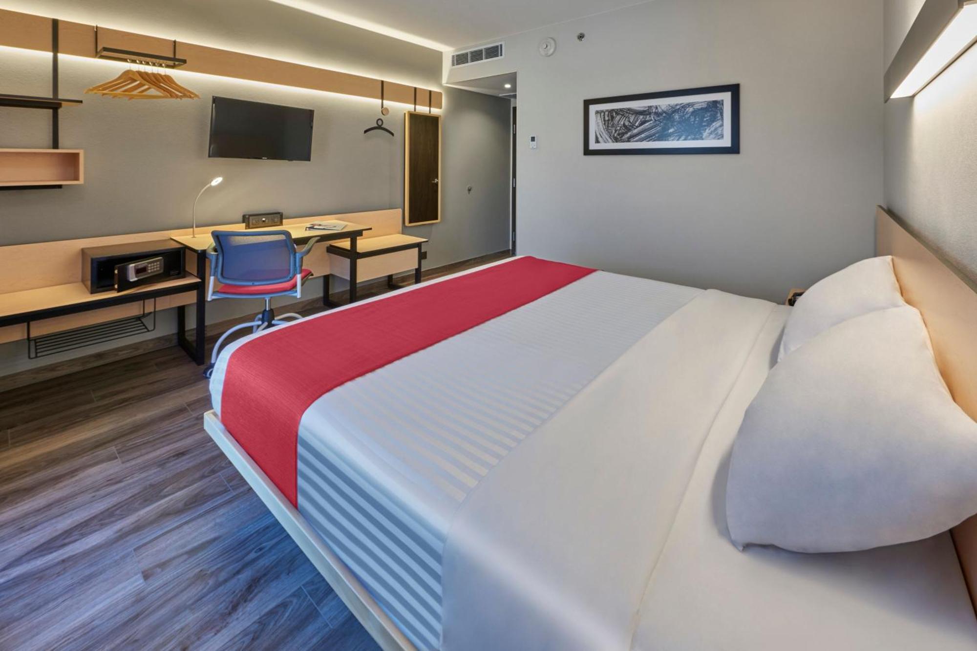 City Express Plus By Marriott Puerto Vallarta Extérieur photo