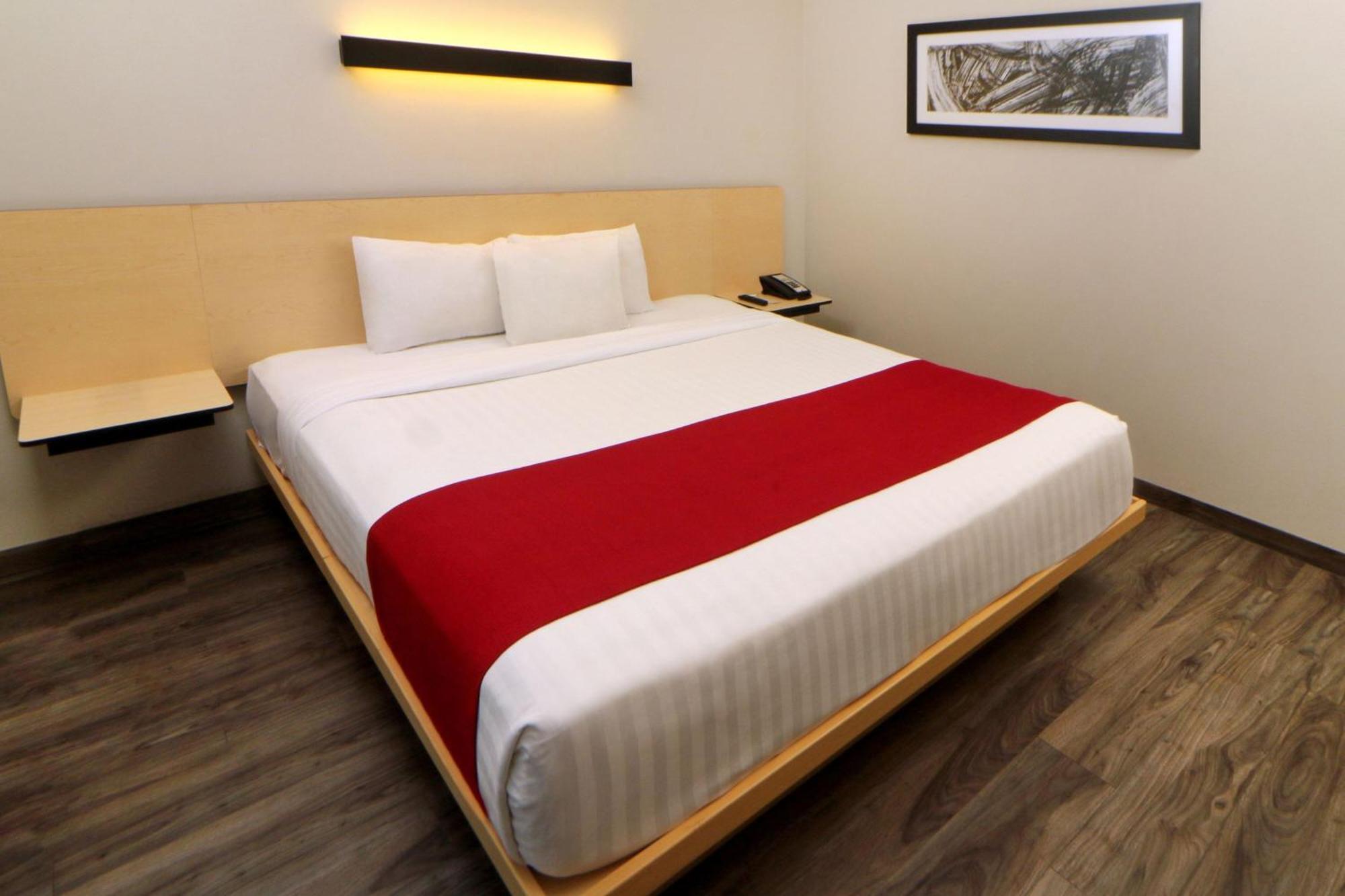 City Express Plus By Marriott Puerto Vallarta Extérieur photo