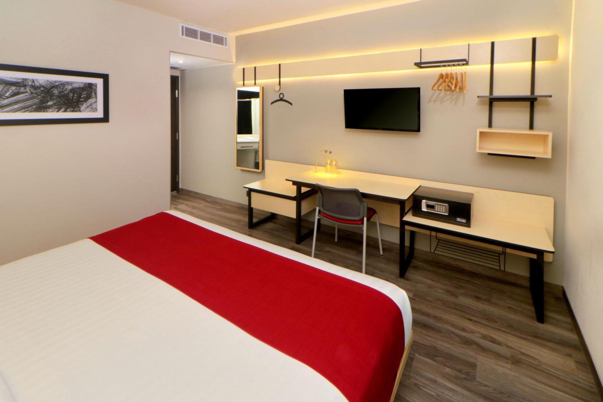 City Express Plus By Marriott Puerto Vallarta Extérieur photo