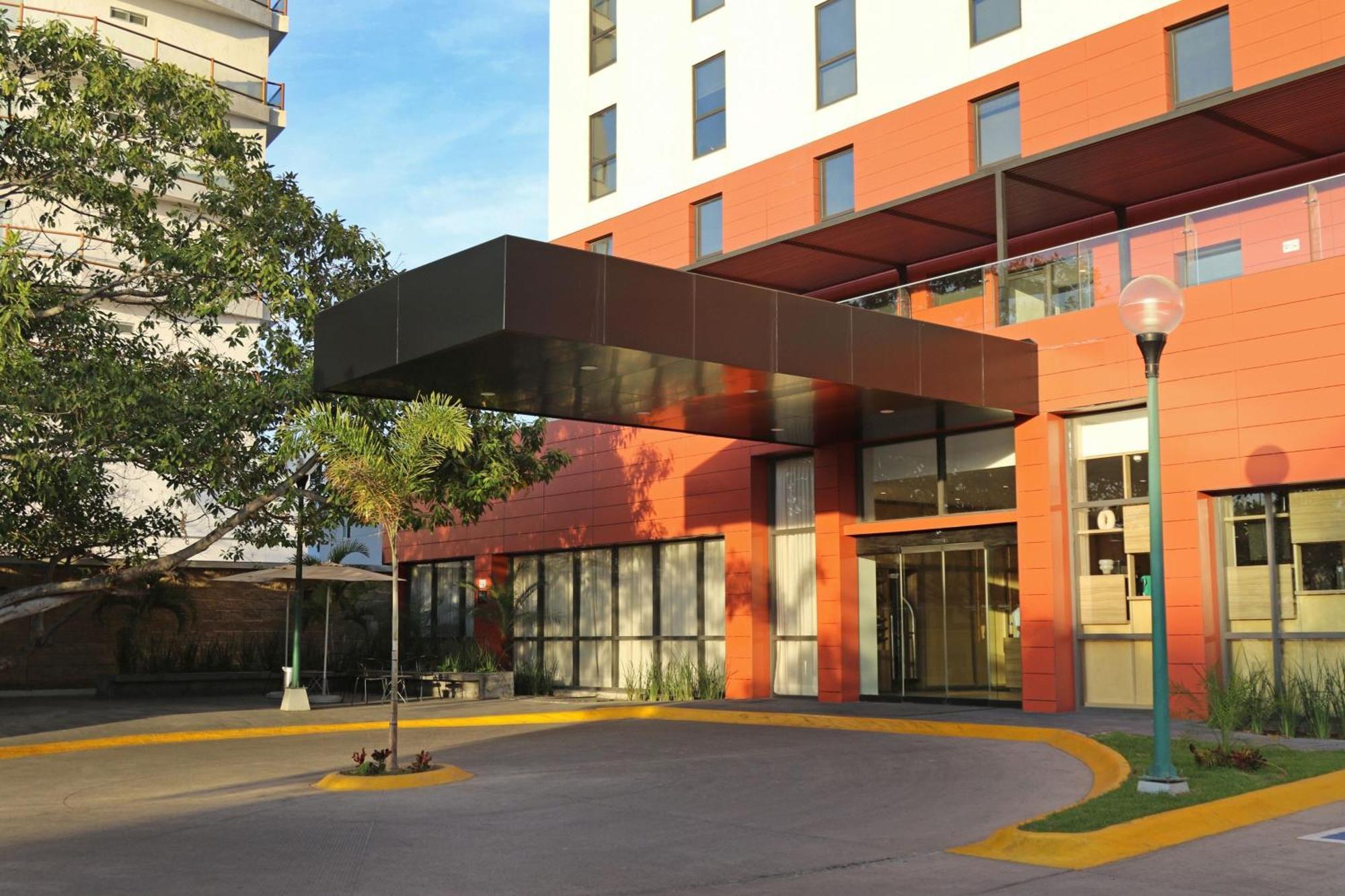 City Express Plus By Marriott Puerto Vallarta Extérieur photo