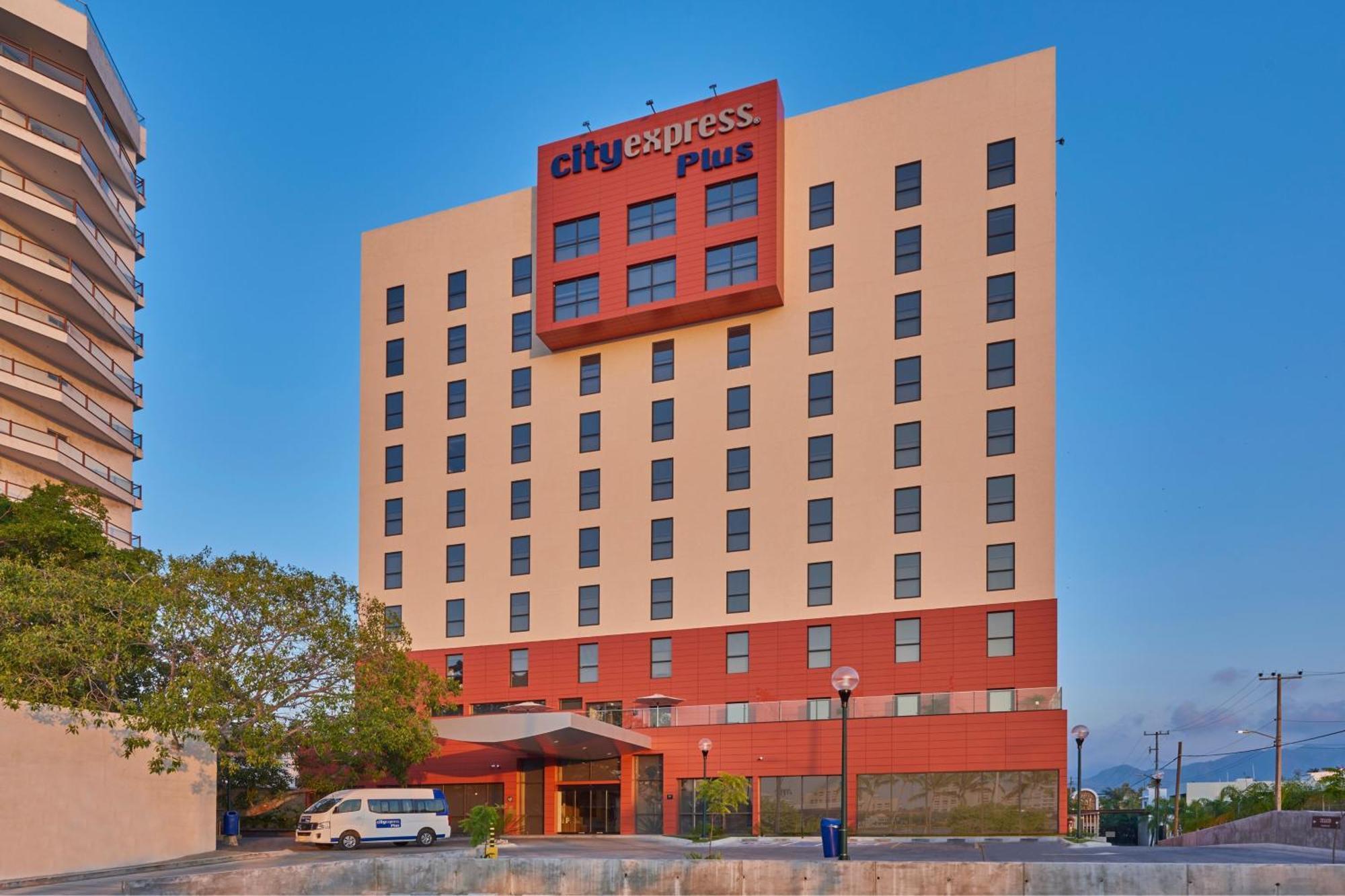 City Express Plus By Marriott Puerto Vallarta Extérieur photo